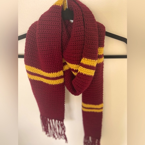 Accessories - Handmade knit Gryffindor scarf!